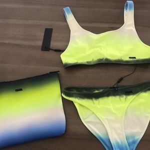 New Triangl bikini L XL with neoprene bag